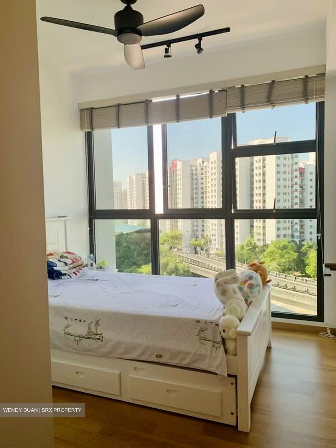 Prive (D19), Condominium #572378691
